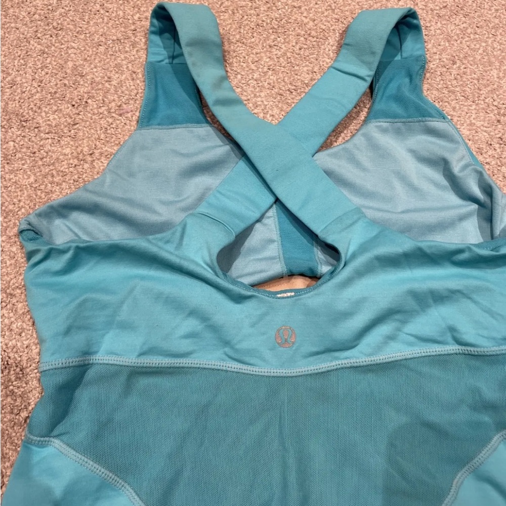 Blue LuluLemon shelf workout top